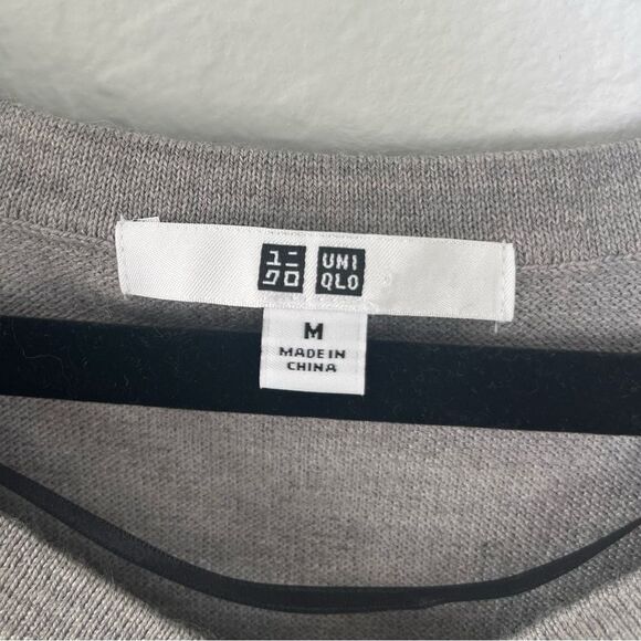 UNIQLO Gray Wool Blend V-Neck Sweater Dress Medium Knit Midi Soft Minimalist - Picture 3 of 5
